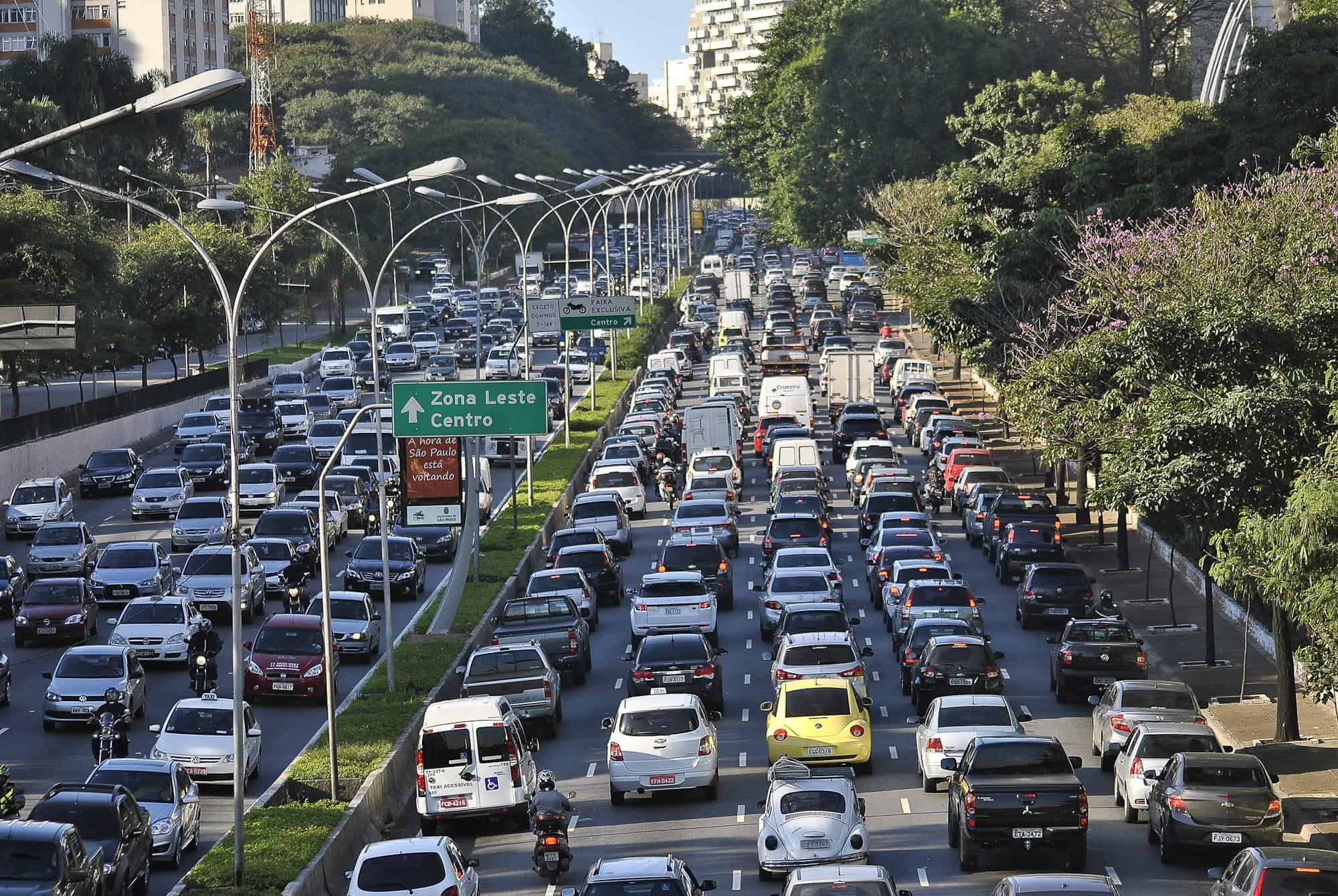 Deixar de sinalizar com antecedência