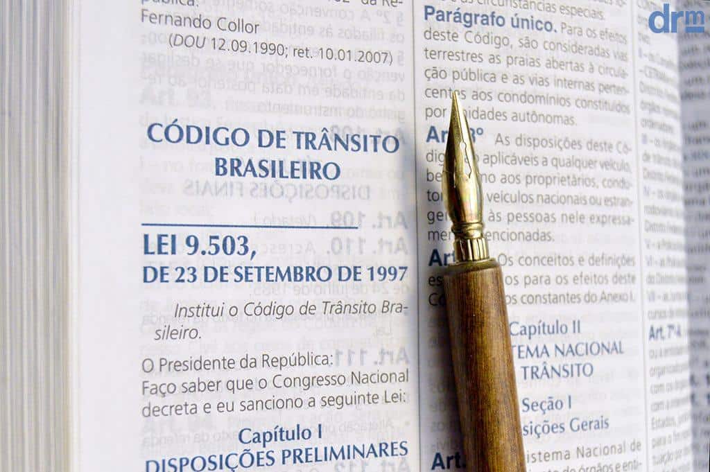 Código de Trânsito Brasileiro 2023: CTB: Lei nº 9.503, de 23 de setembro de  1997