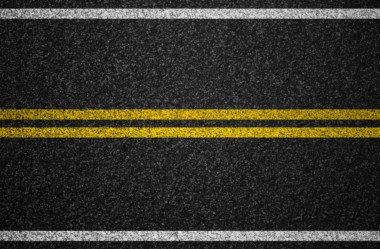 Faixa contínua amarela: pode ultrapassar?