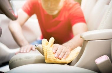 Hidratação de Couro de Estofamento Automotivo