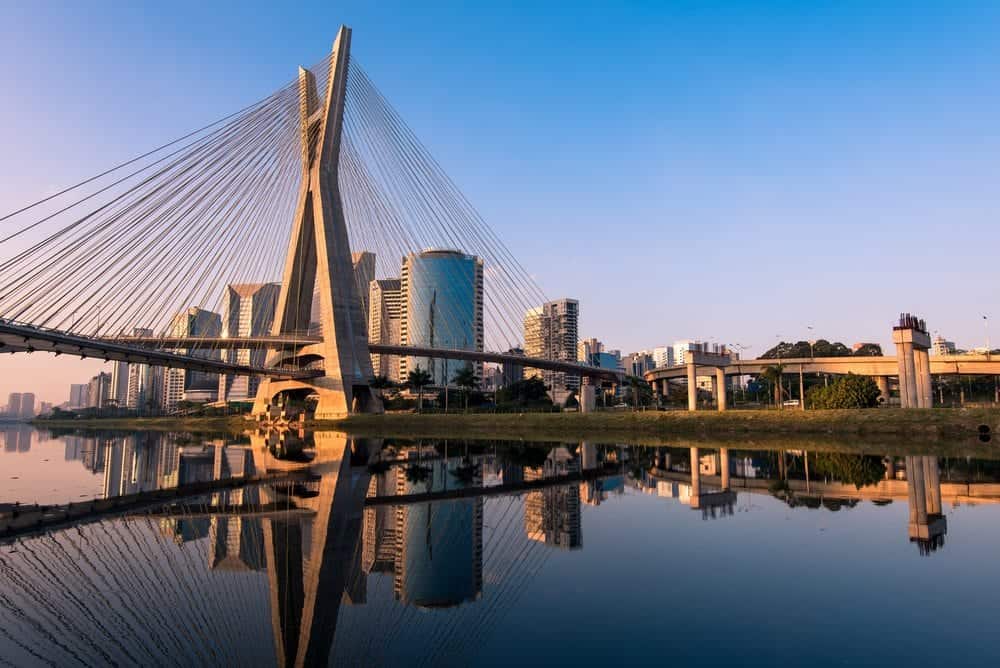 Quem não segue as regras de horários pode ser autuado pelos órgãos de fiscalização