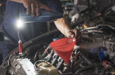 Como Verificar o Nível do Óleo do Motor na Vareta