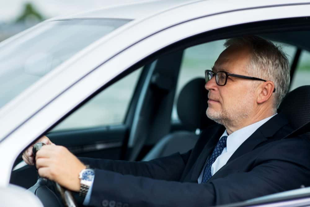 valor da multa por dirigir sem oculos quantos pontos perigo