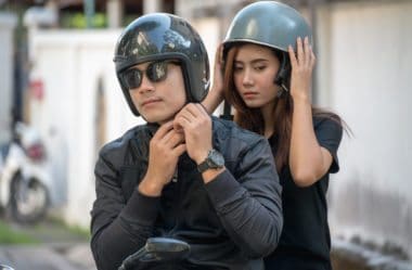 Multa por capacete irregular