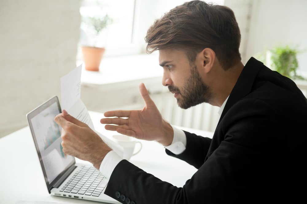A consulta de multas pode ser realizada pela internet