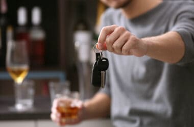 Infração 5118: permitir que pessoa sem habilitação conduza o veículo
