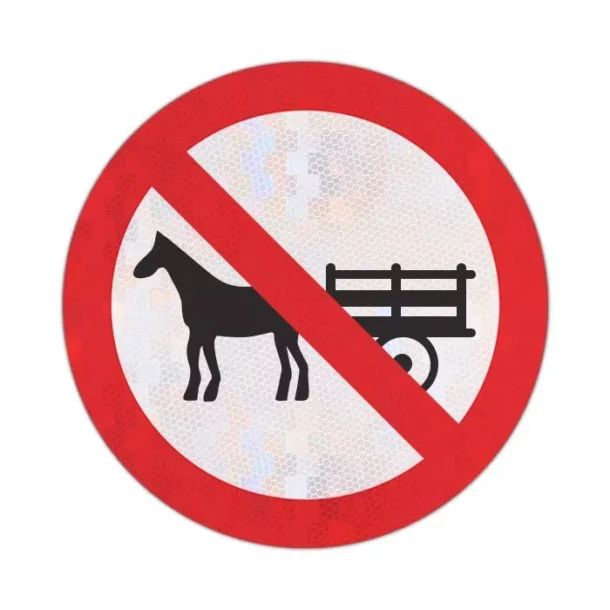 Placa R11: Proibido trânsito de veículos de tração animal