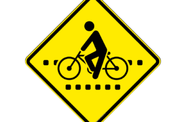 Placa A-30B: Passagem sinalizada de ciclistas