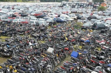 Quanto custa para tirar a moto do pátio